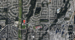 El punto rojo indica la localización de la escuela Scott Creek Middle en el municipio de Coquitlam. Foto cortesía Google Mapas 