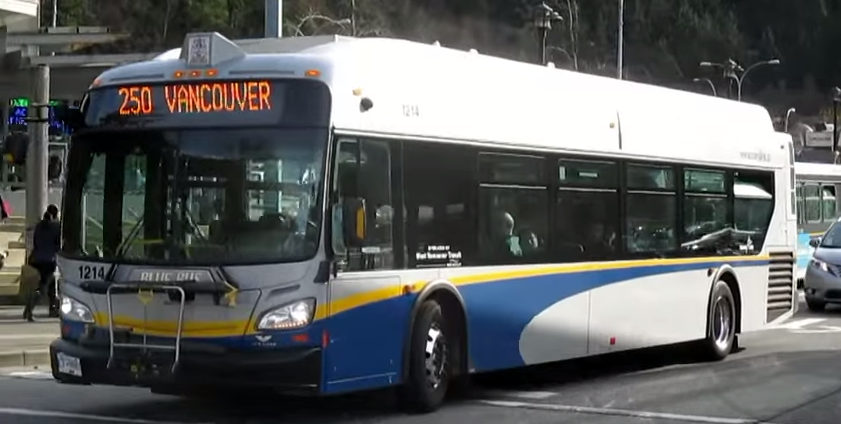 Pasajeros de buses urbanos en Metro Vancouver pagarán una sola tarifa