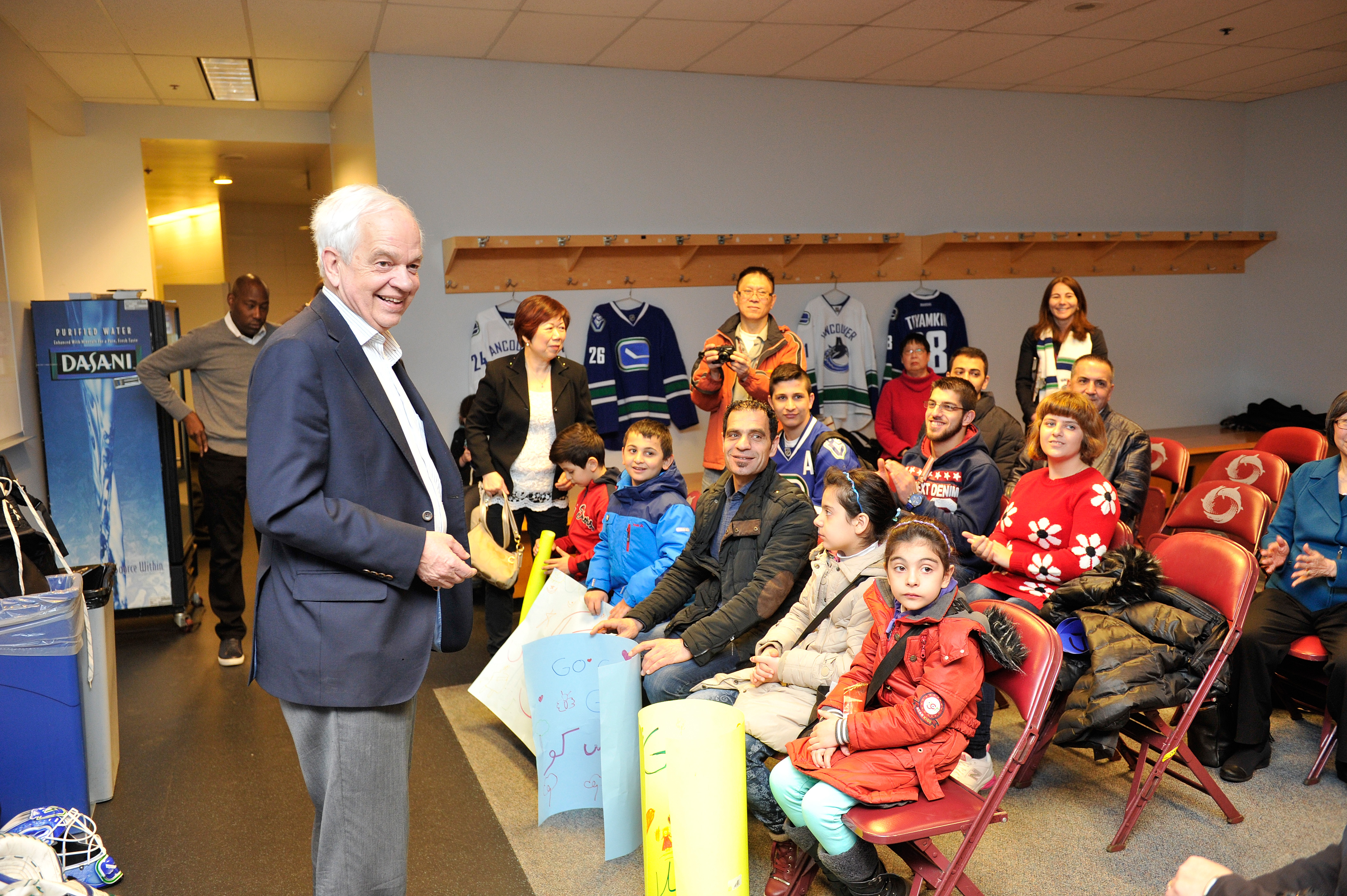 Gobierno canadiense ampliará edad máxima para hijos dependientes