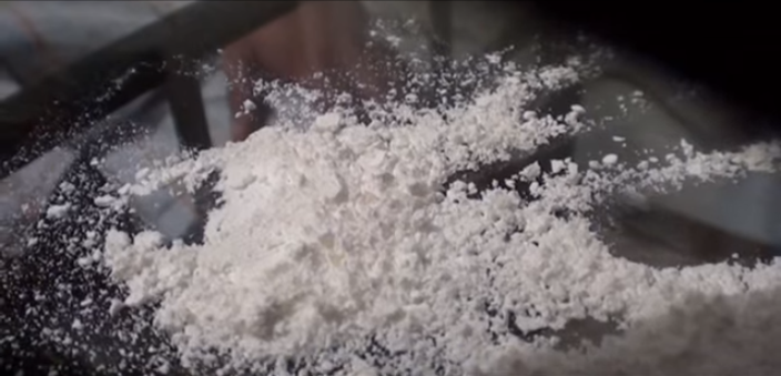 Dos oficiales de servicios fronterizos y tres civiles fueron capturados por presunto tráfico de cocaína