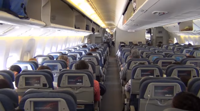 Gobierno canadiense presenta proyecto de ley para proteger derechos de los pasajeros aéreos