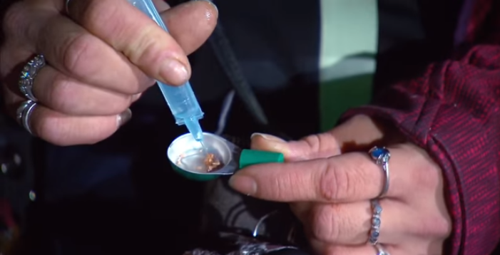 Por sobredosis de drogas, 136 personas perdieron la vida en Columbia Británica en abril