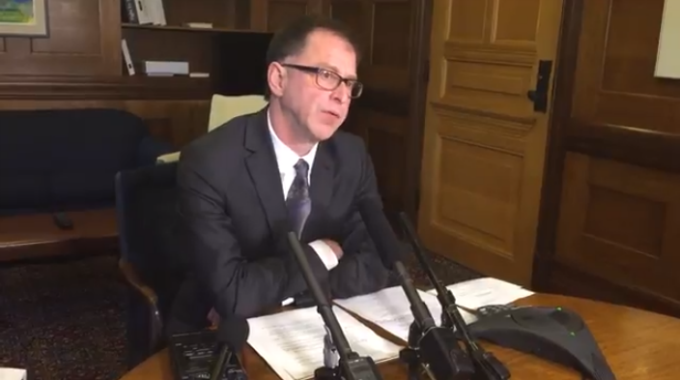 No más costos extras a los servicios de salud en Columbia Británica; Gobierno