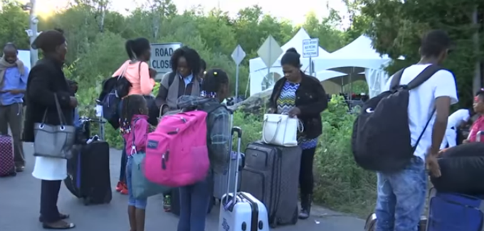 Gobierno canadiense aporta $50 millones para viviendas temporales de solicitantes de asilo