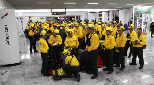México refuerza apoyo a Canadá; envió otros 103 bomberos
