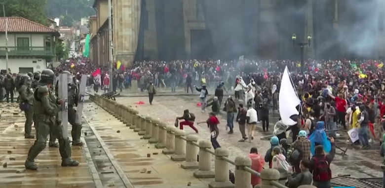 Sindicatos de Canadá y del mundo condenan violencia en Colombia