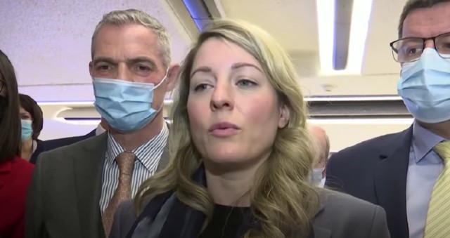 Canadá pedirá a Corte Penal Internacional que investigue a Rusia por guerra en Ucrania