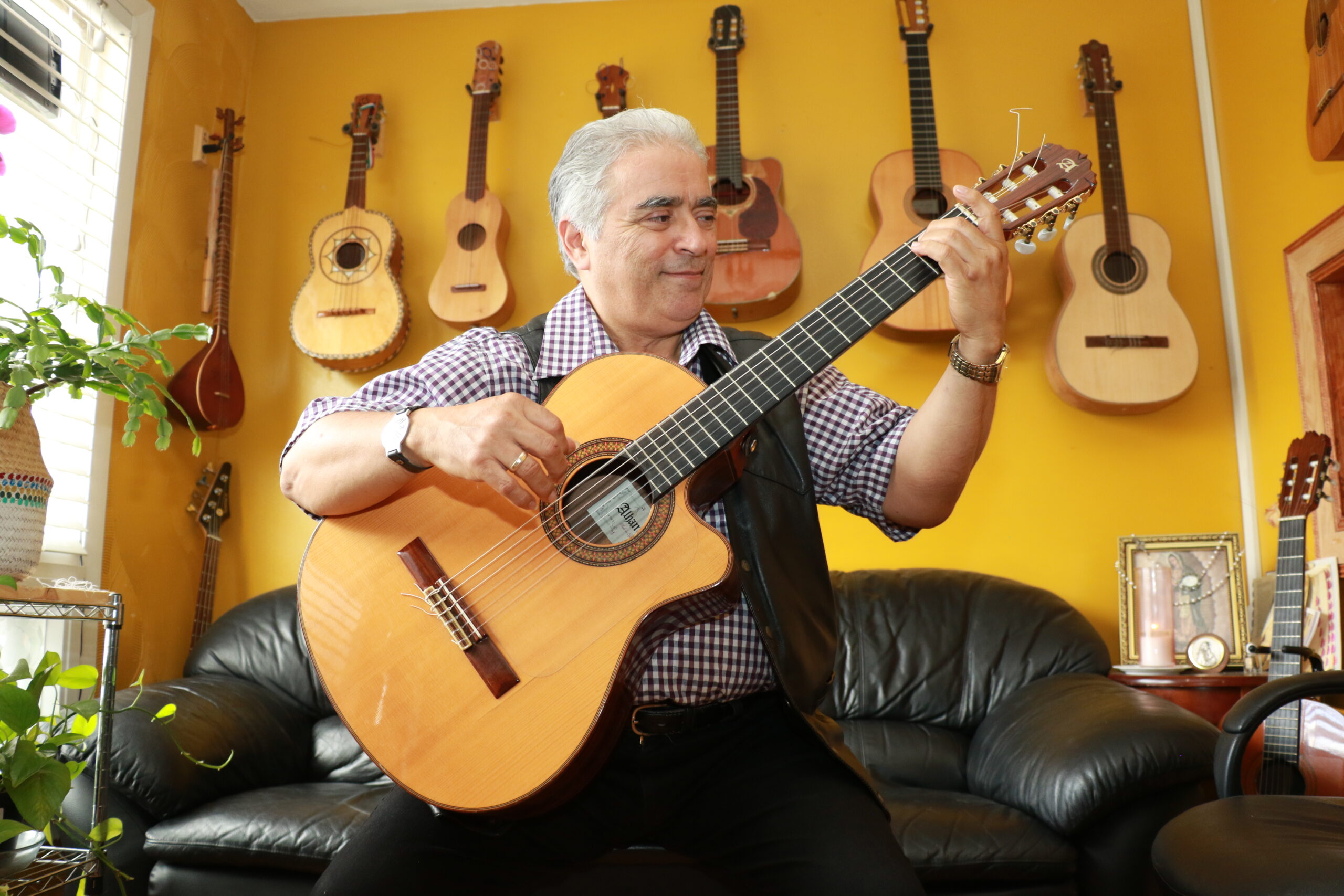 Jorge López, el guitarrista y Ave Fénix que  se  negó a ‘irse con su música a otra parte’ 