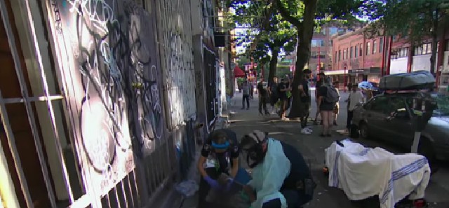 Las drogas le arrebataron la vida a cerca de 2,300 personas en Columbia Británica en 2022