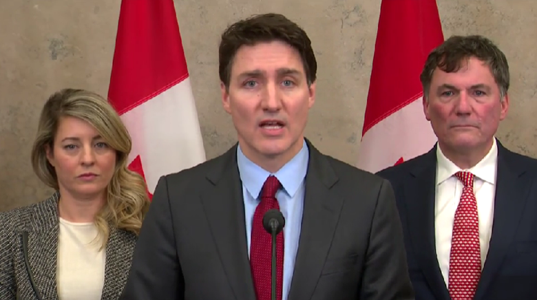 Canadá le responde a Trump con aranceles del 25% a productos estadounidenses