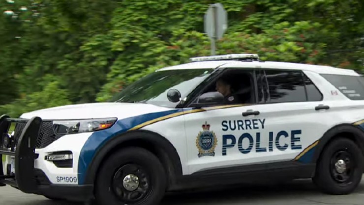 Niña de 3 años muere al ser atropellada por un carro en Surrey