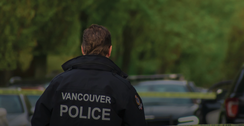 Policía mata a un hombre al oriente de Vancouver