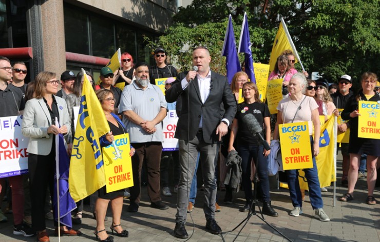 BCGEU alcanza acuerdo tentativo con el gobierno provincial tras ocho semanas de huelga