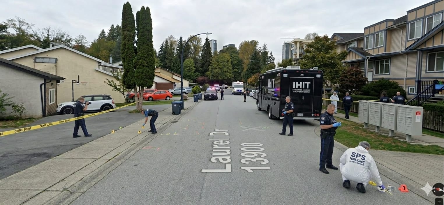 Hombre de 29 años es acusado por mortal tiroteo en Surrey