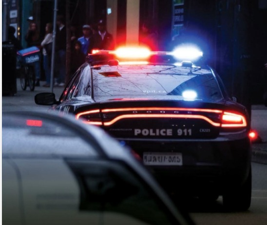 Un hombre fue atacado y herido en la cara con un martillo por un desconocido en Vancouver