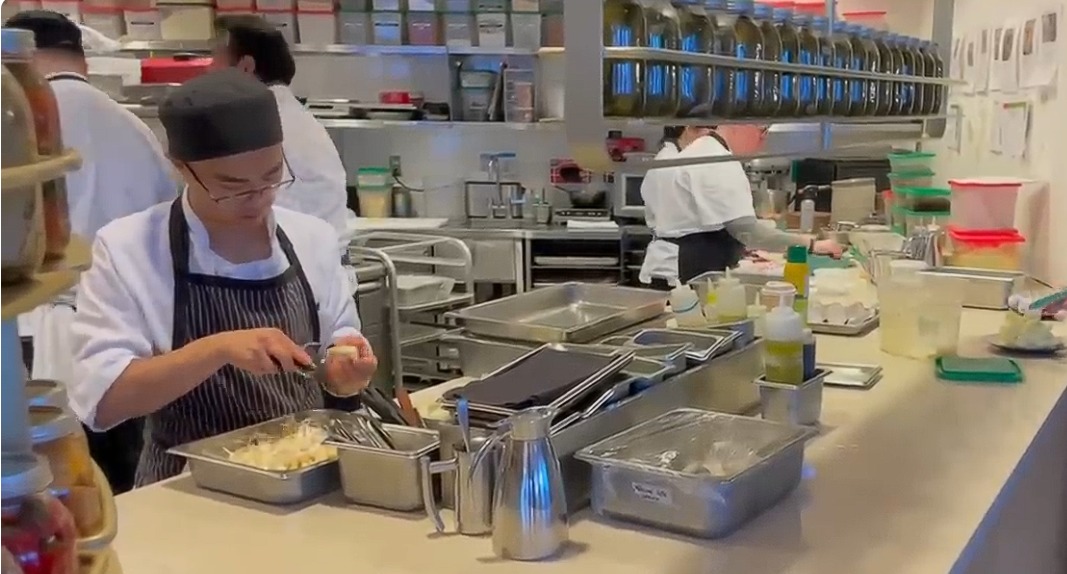 Canadá flexibiliza el tope de trabajadores extranjeros para restaurantes con sucursales pequeñas