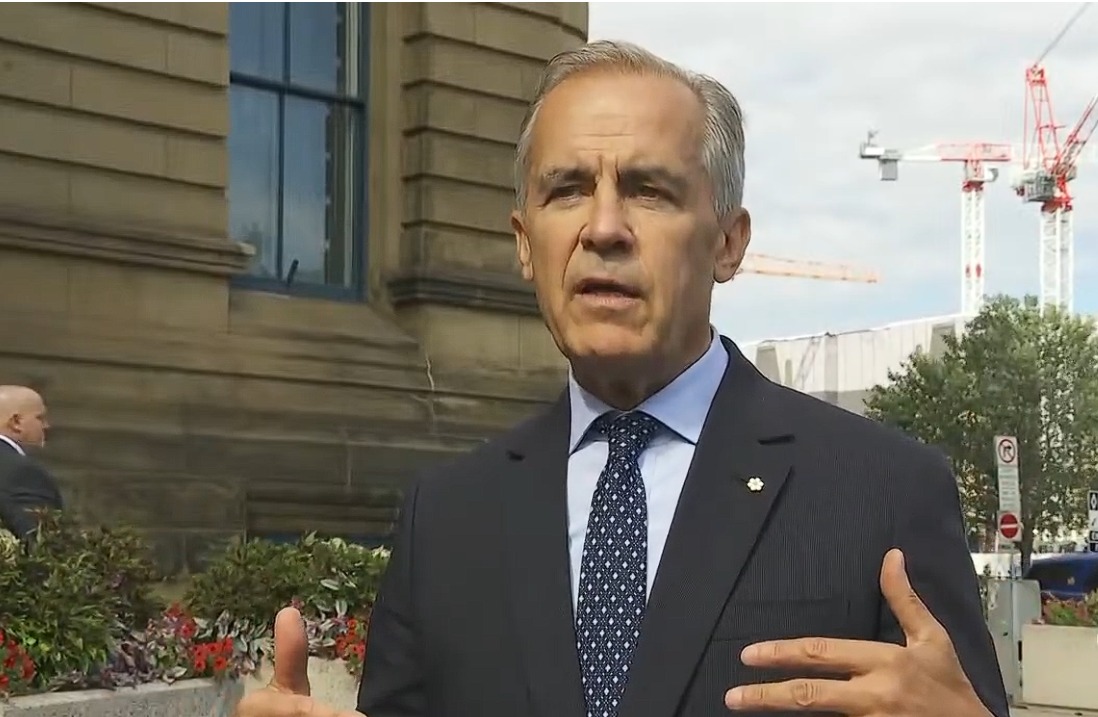 Carney dice que Estados Unidos quiere acabar con las industrias canadienses o convertirlas en sus filiales