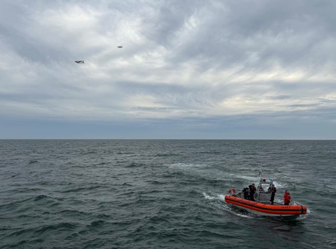 Guardia Costera de EE. UU. localiza restos de avión ambulancia canadiense desaparecido en el mar Atlántico con seis personas a bordo